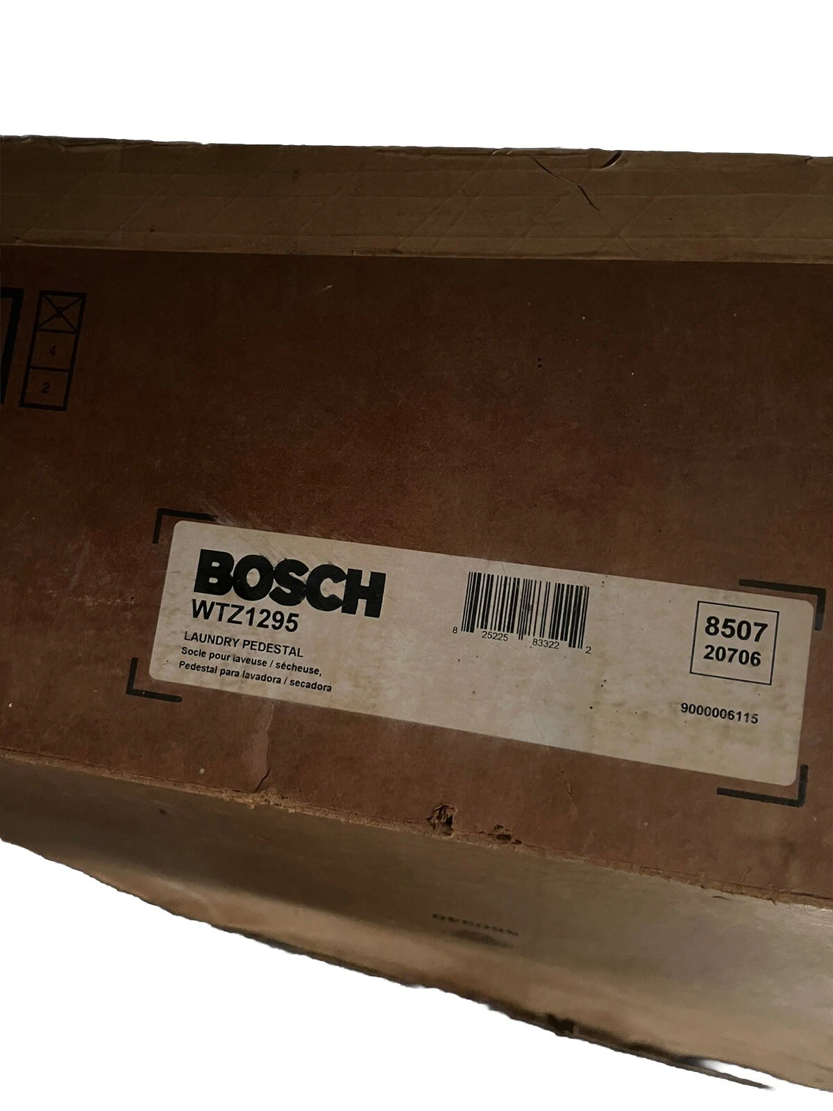 Bosch 8” Washer /dryer Pedestal # WTZ1295 White. N